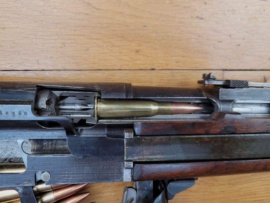 Exceptionnel Fusil Semi Automatique FSA 17 DIDACTIQUE – Arme d&rsquo;août 1917 – Arme du second type – calibre d&rsquo;origine 8×51 – monomatricule – didactisation rarissime – Pièce de musée ! – TBE ++, image 11 sur 45