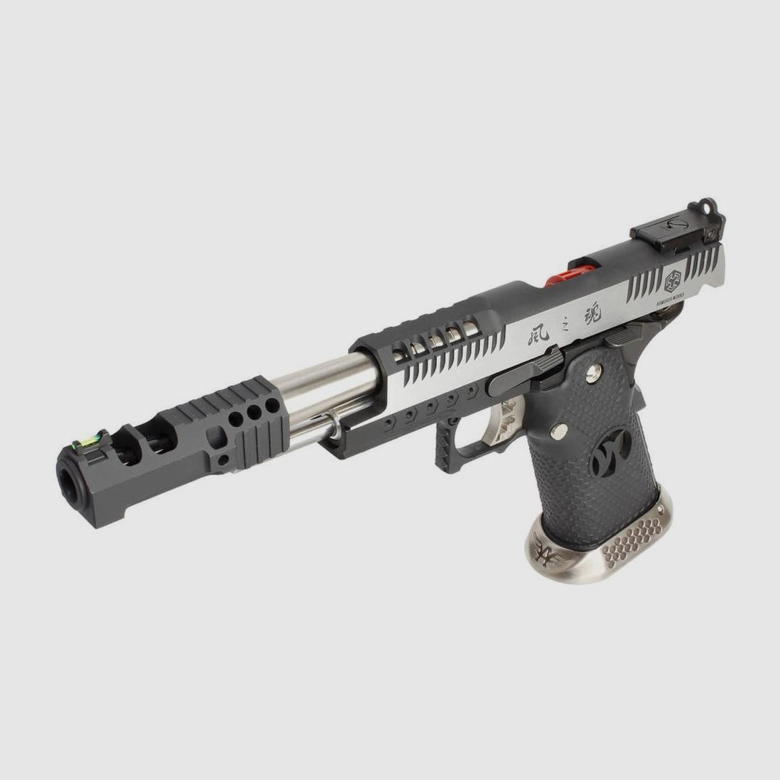 GBB HX24 AW Custom Replik - Kaliber .38 Supercomp - IPSC Split Silver - Präzision und Realismus für den Schießsport, Bild 2 von 5