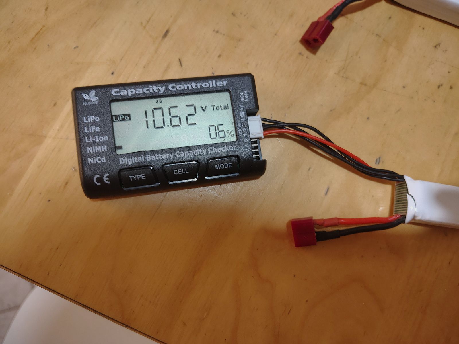 6x Airsoft LiPo Akku Set (11.1V & 7.4V) – Geprüft per Tester + LiPo Guard Tasche
