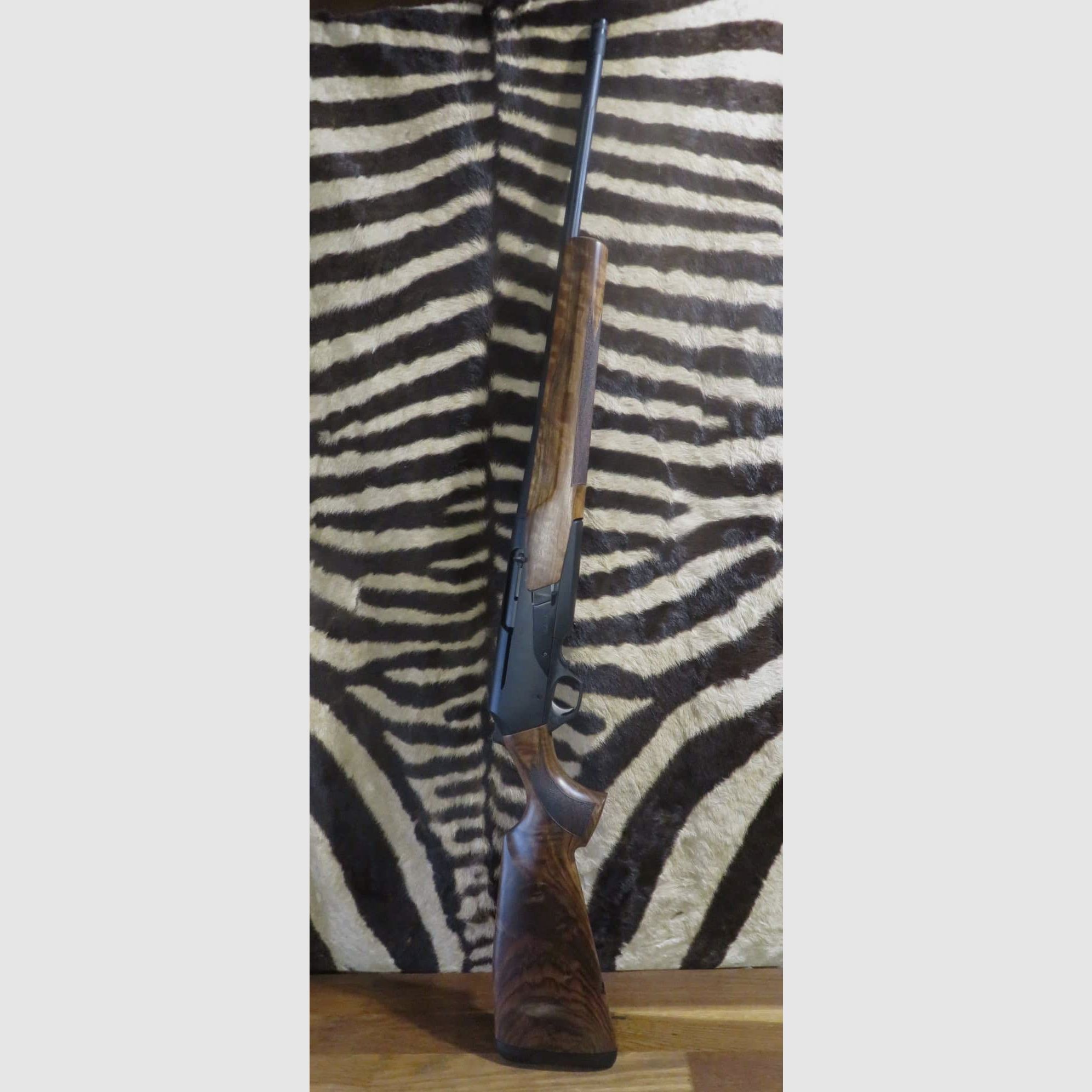 Selbstladebüchse BROWNING Bar 4X Hunter Bavarian gr.4 Kal.30-06 Lauf 53 cm ohne Visierung, Bild 1 von 9