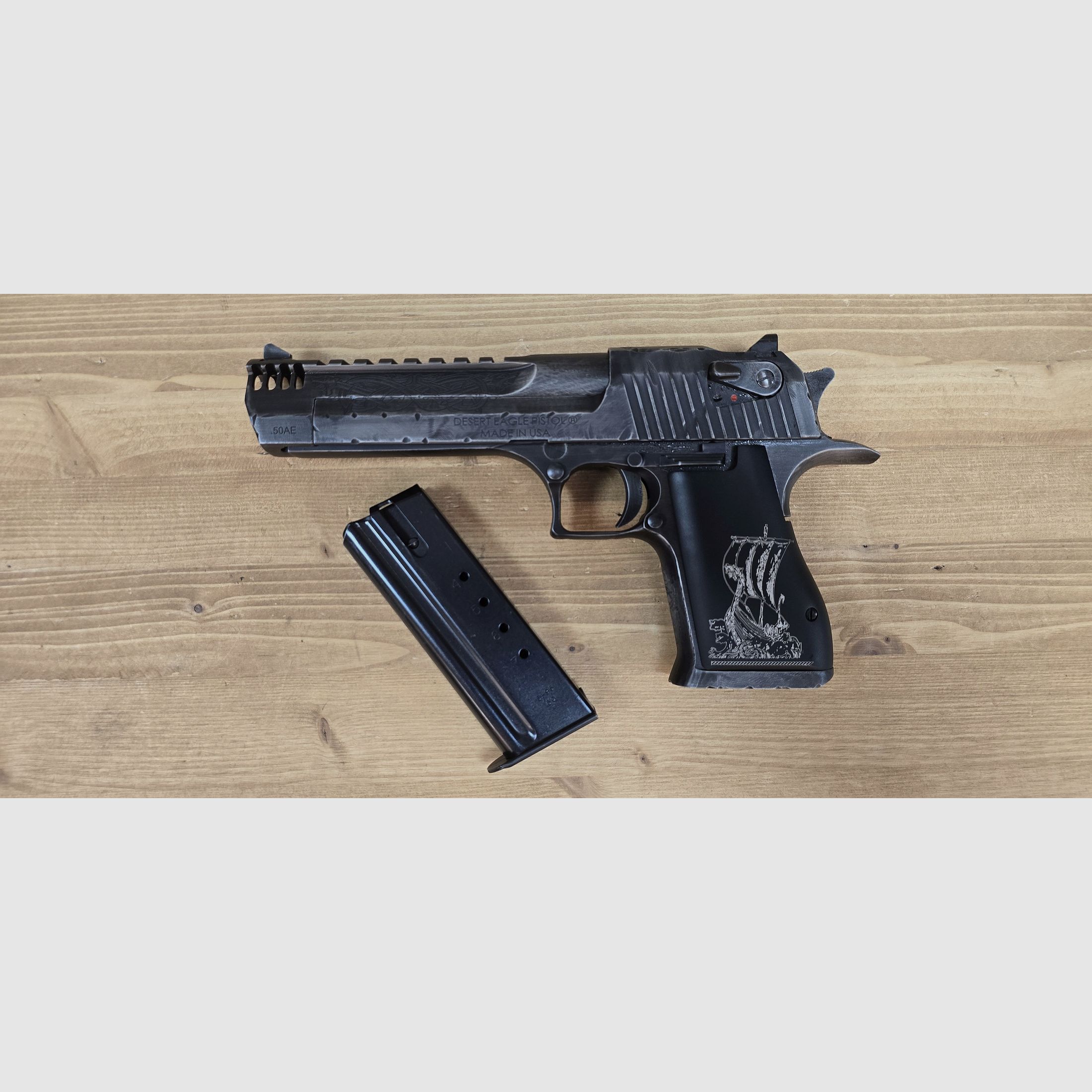 Desert Eagle XIX 6" VIKING 2 Limited Edition .50AE