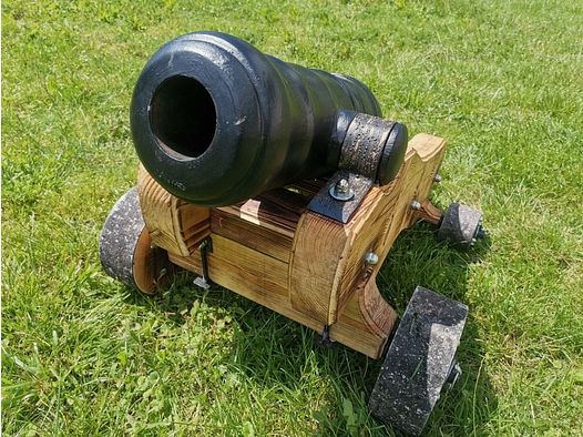 Große Böllerkanone Kaliber 75mm inkl. neuen Beschuss Vorderlader Kanone