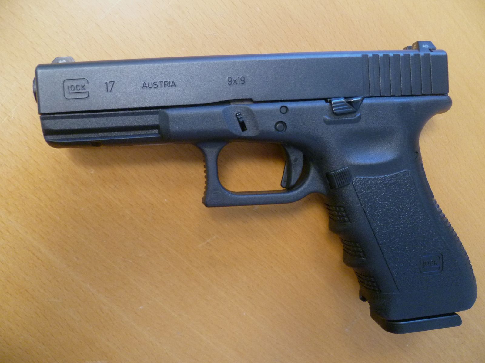 Pistole Glock 17 9mm Luger