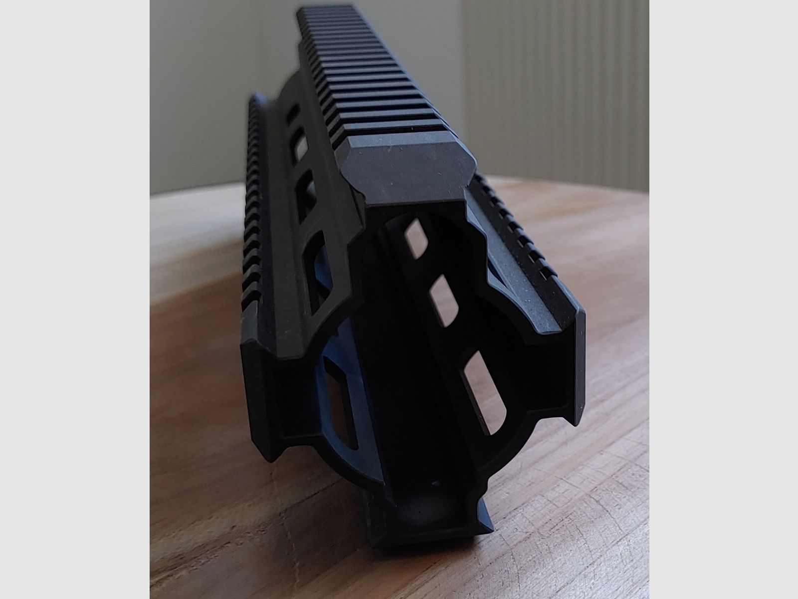 HK MR 223 Handschutz 9 Zoll oliv