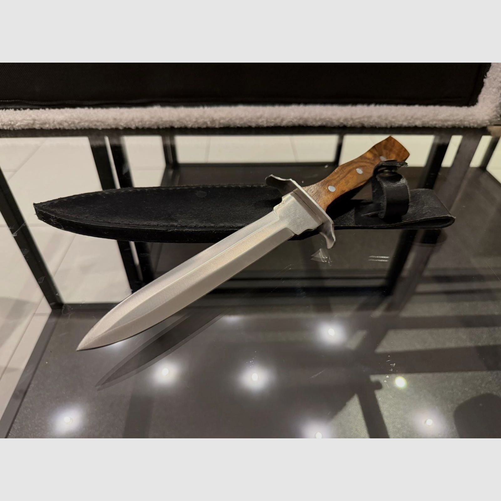 Large Bowie knife with wooden handle & leather sheath