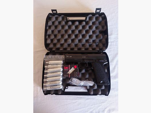 HK USP 6mm CO2 GBB with accessories