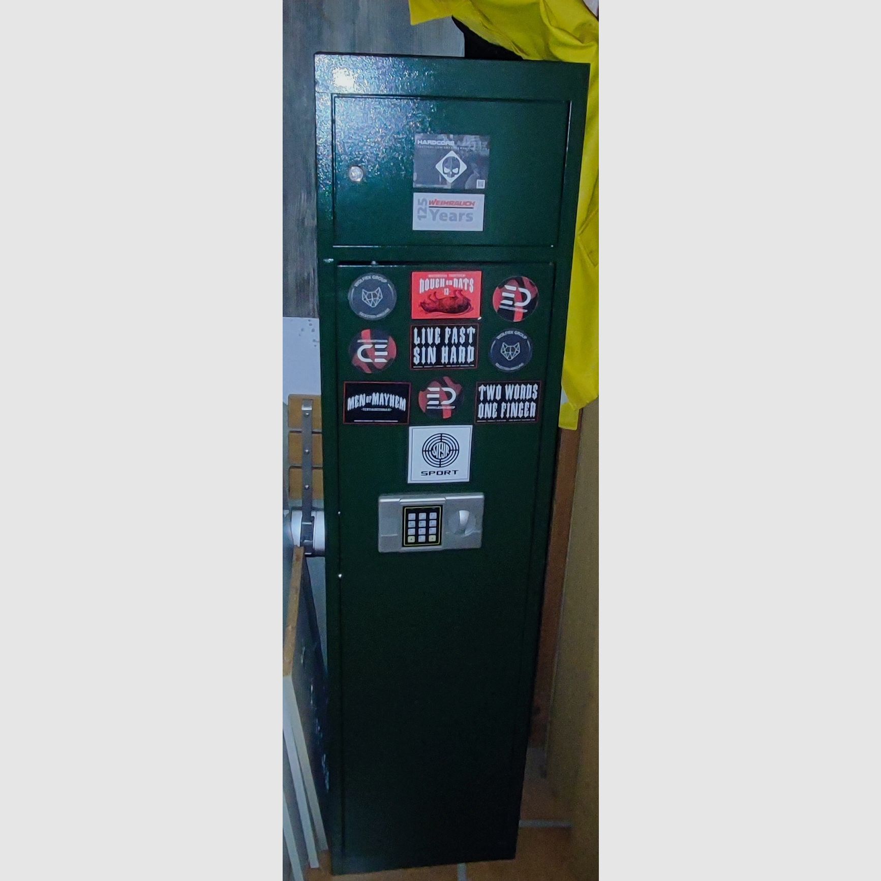 Armario para carabinas para 5 rifles