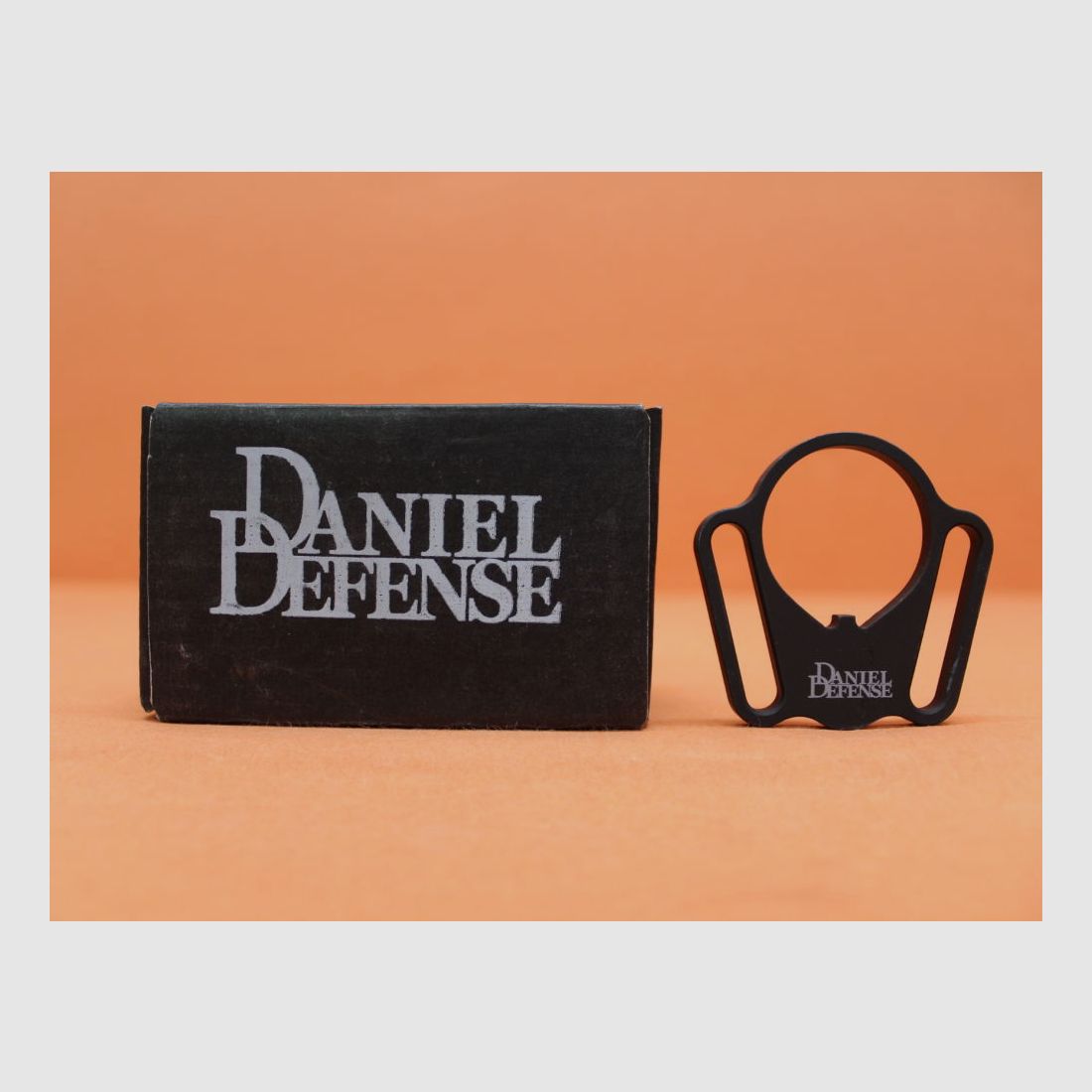 Daniel Defense, Inc. AR-15: Płyta końcowa odbiornika Daniel Defense (DD-4002) Adapter do mocowania pętli Burnsed Amb/ Uchwyt na pasek