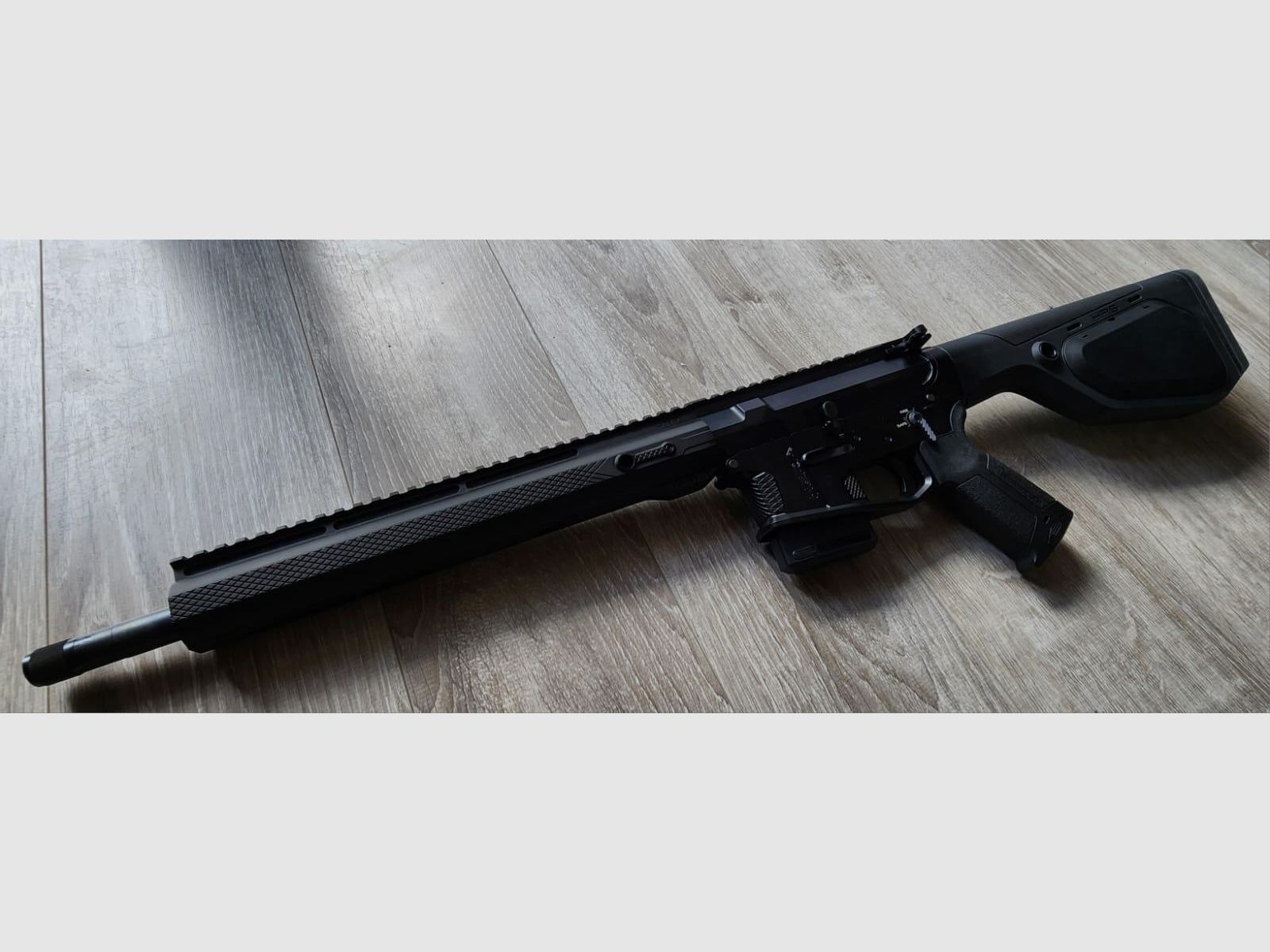 Hera 15th Gen. 2 met een looplengte van 16,75 inch in kaliber .223 remington