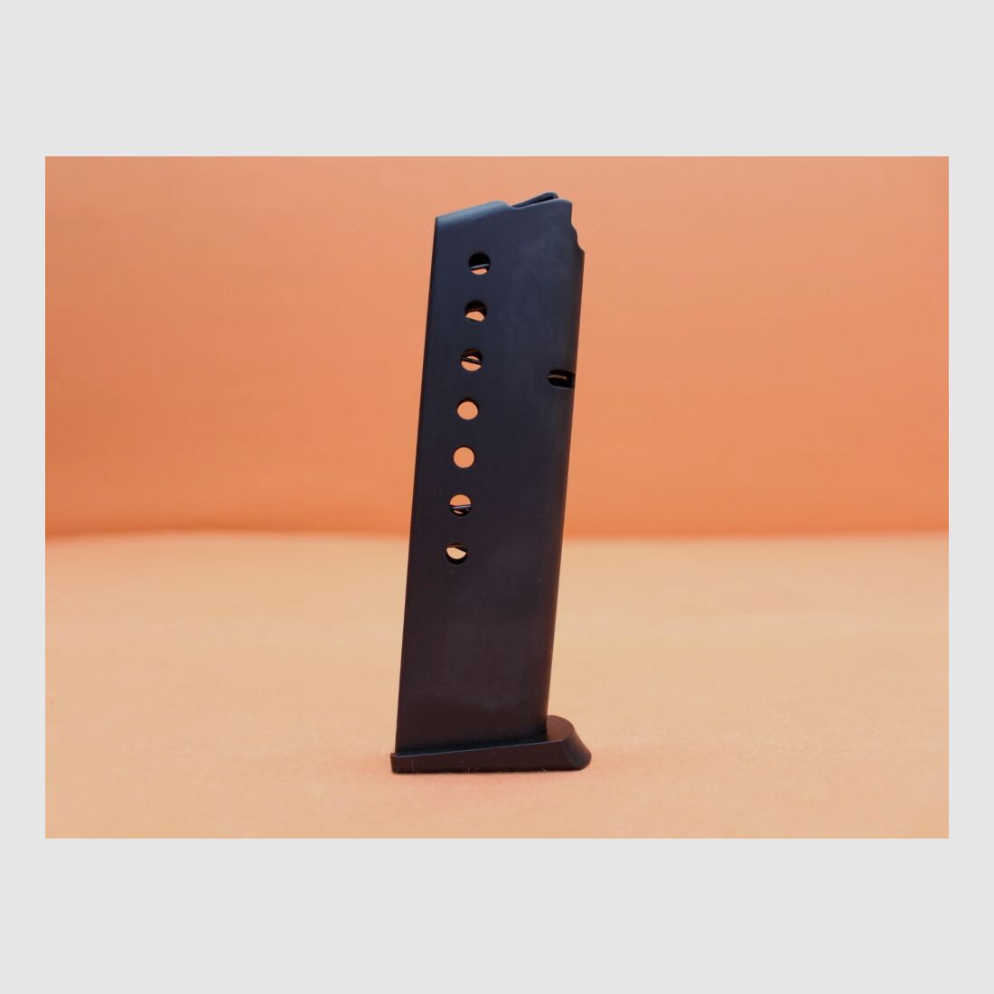 SIG Sauer SIG Sauer P210: Magazynek 8-strzałowy, oksydowany, 9mm Luger