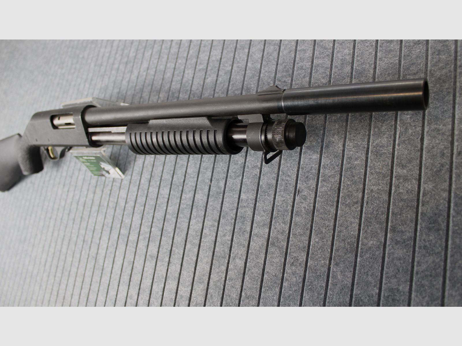 Fusil à répétition à canon lisse Imperator 12/76