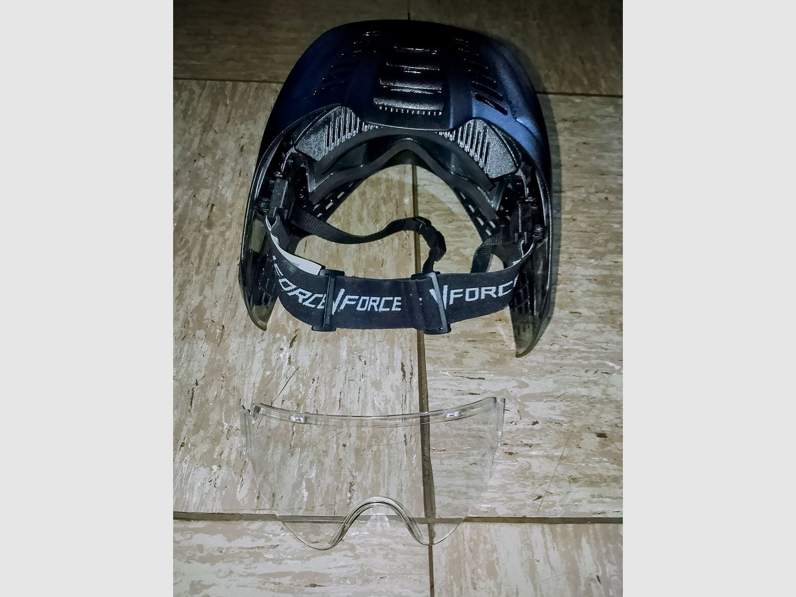 Maschera da paintball Vforce V Force nera con vetro di ricambio extra