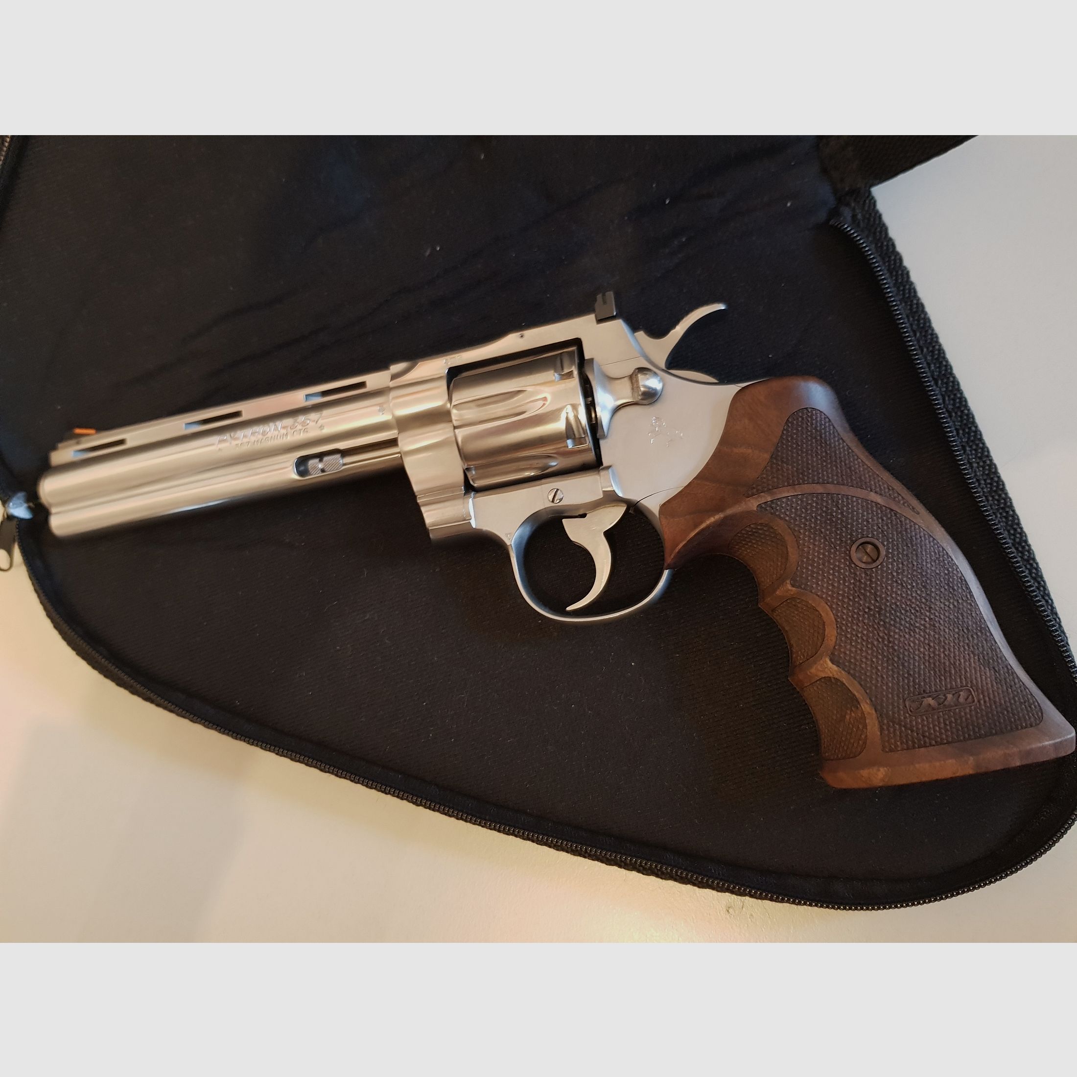 Colt Python .357Mag, 6 Zoll, Stainless