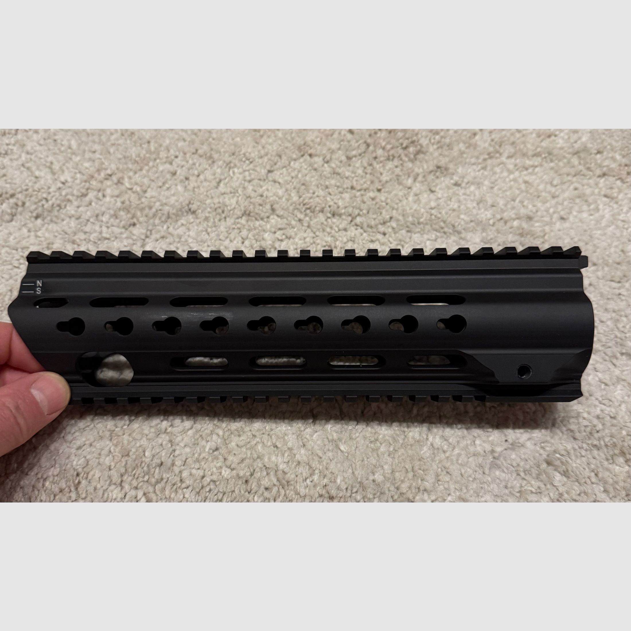 Heckler und Koch MR223 handguard