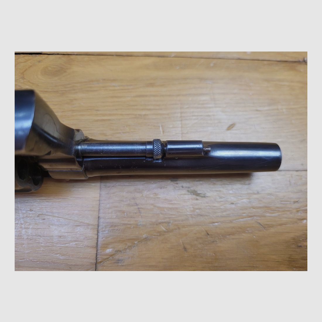 Schöner und guter Revolver 1892 spanisch aus den französischen Bestellungen von 1917 - Herstellung Trocaola Aranzabal Y Cia in Eibar - Kal. 8mm92 - Etui, Handschlaufe und Gurt - Schöne Mechanik und perfekter Lauf - Sehr schönes Exemplar 14-18 in TTBE ++, Bild 11 von 24