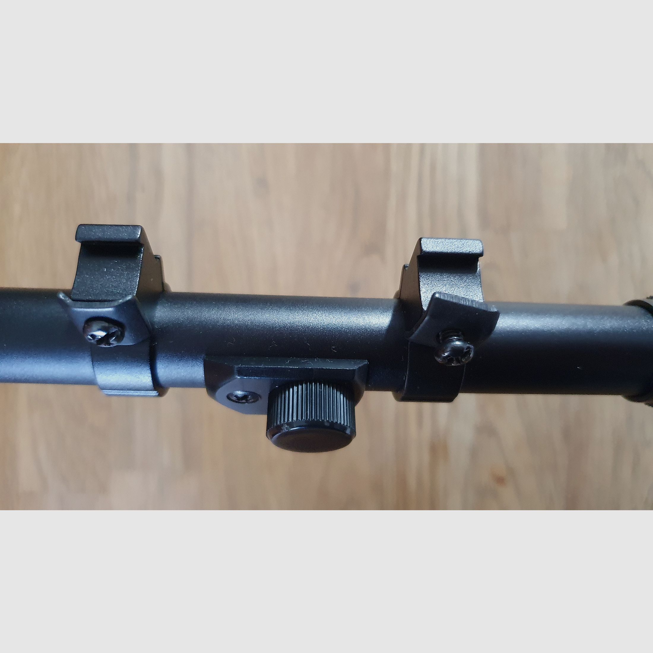 Telescopio Umarex 4x20 con reticolo Duplex 8