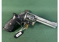 Smith & Wesson 629-5 Classic