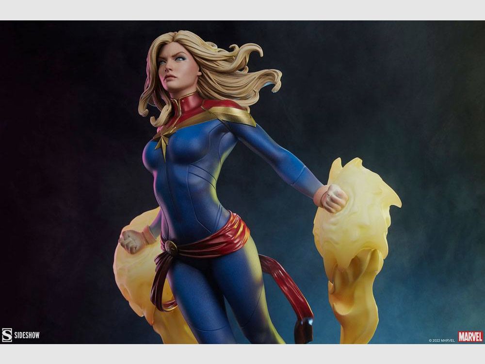 Marvel Premium Format Statue Captain Marvel 60 cm | 43341