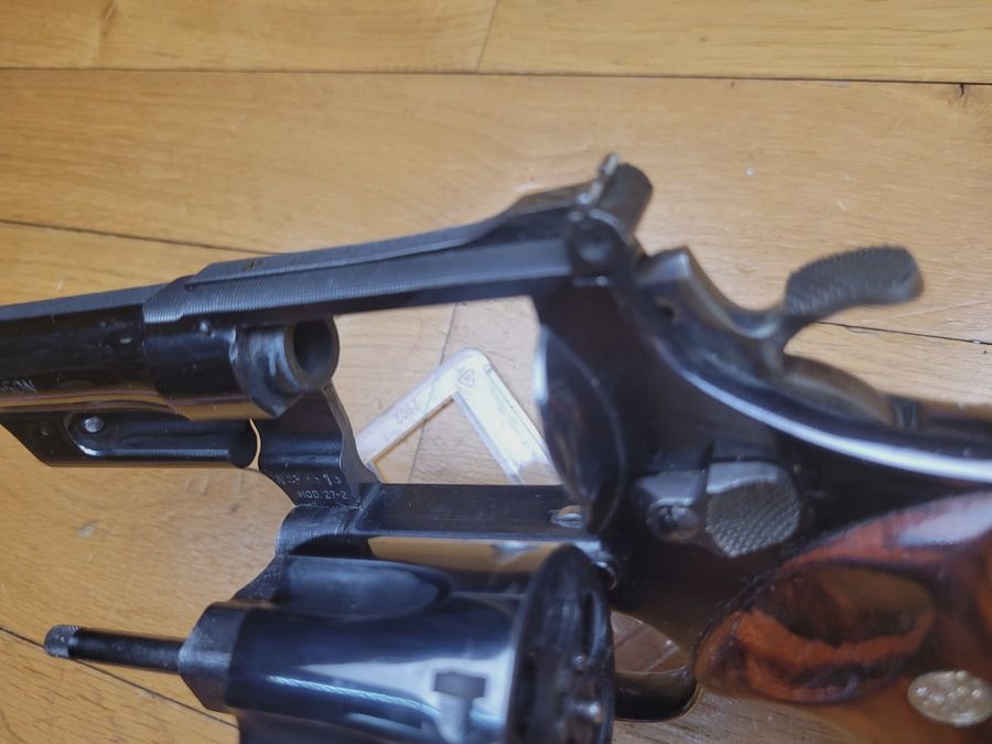 Top Smith&Wesson 27-2 – kal. 357 Mag uit de beste productie jaren – vuurwapen uit 1977 – 5 inch – prachtige afwerkingen en aanpassingen – perfecte mechanica – TBE +, afbeelding 18 van 18