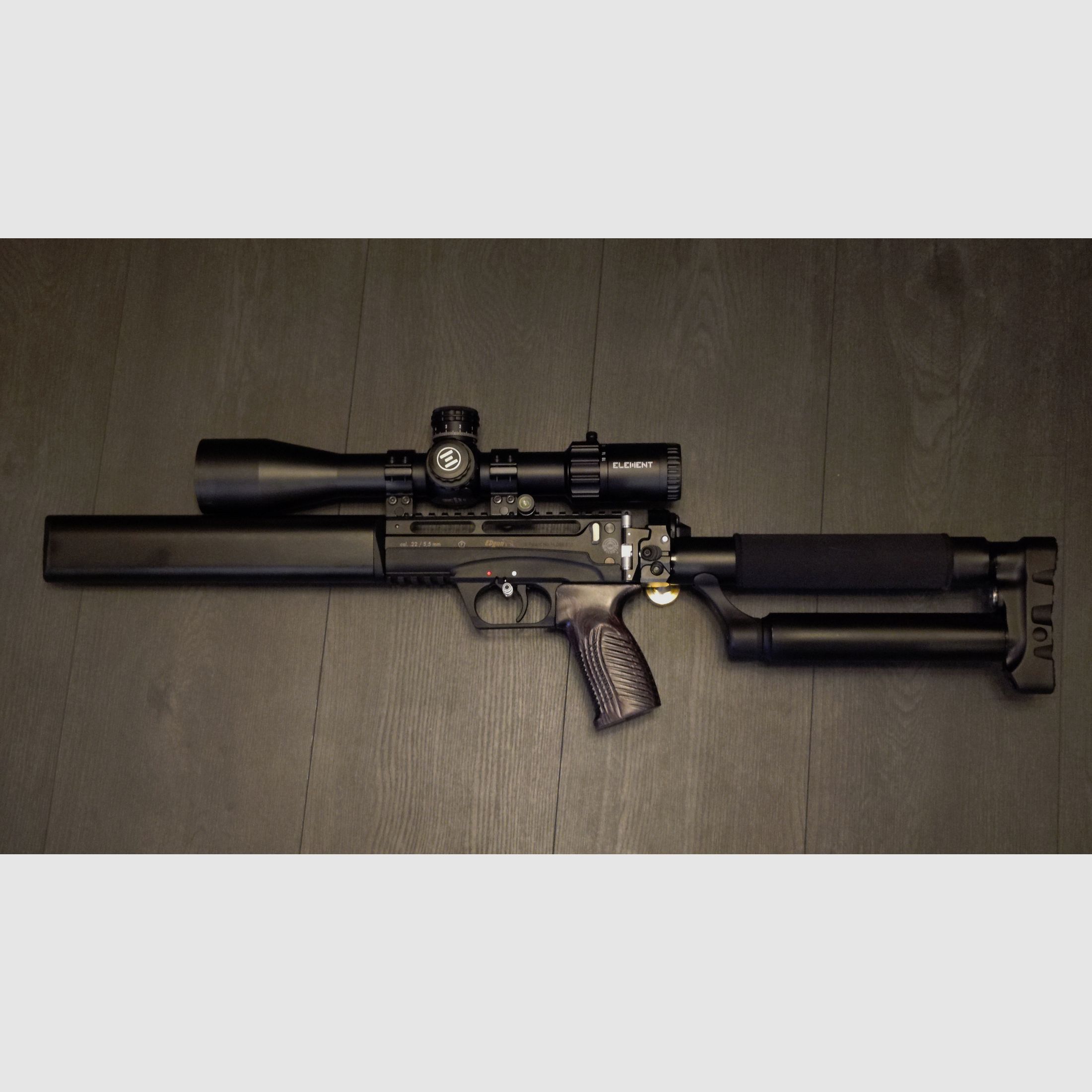 Edgun Leshy 2 / 350mm / CAL .22 5,5mm / F-Zeichen + Element Optics TITAN 3-18x50 FFP MRAD