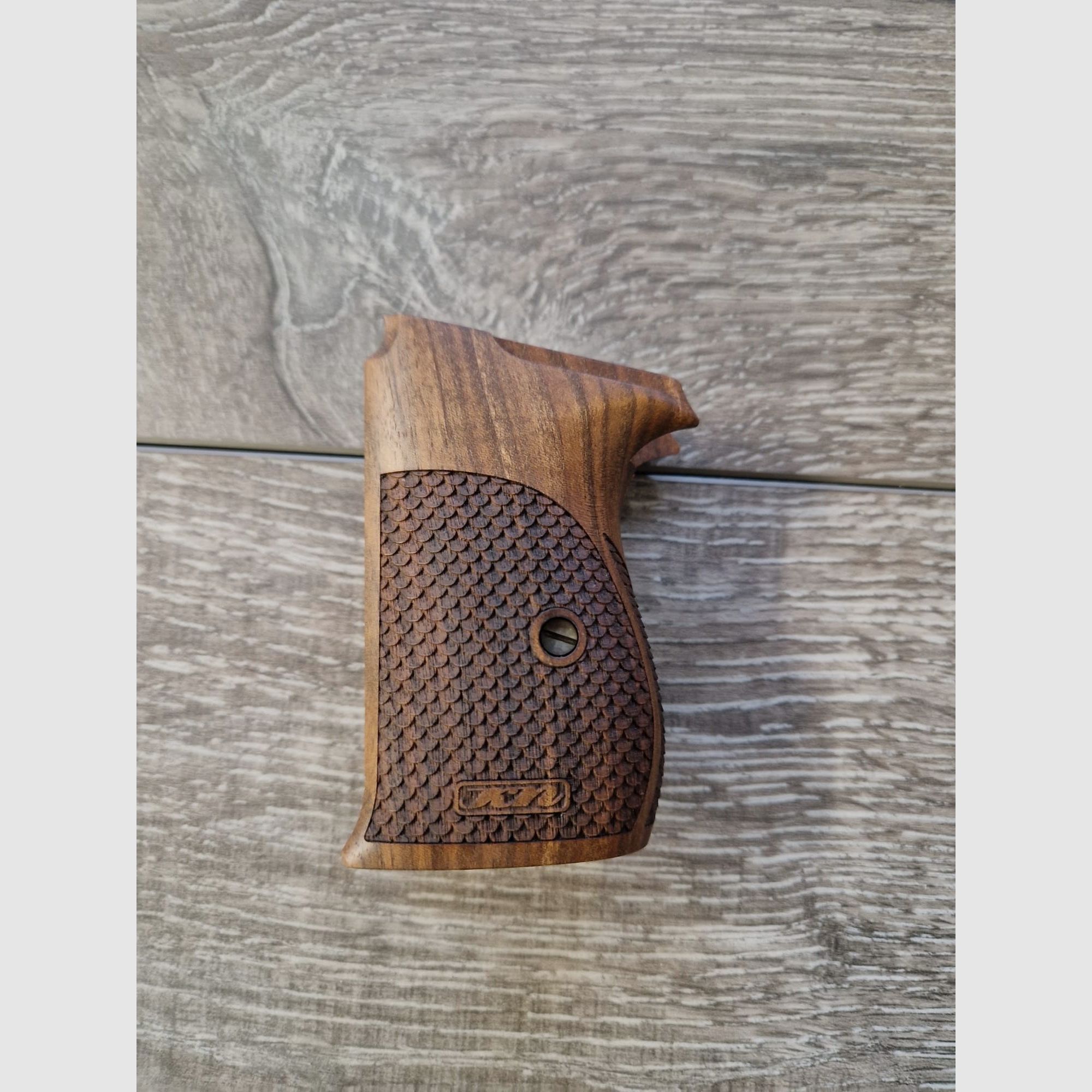 Griffschalen Walther PPK Holz Schuppen