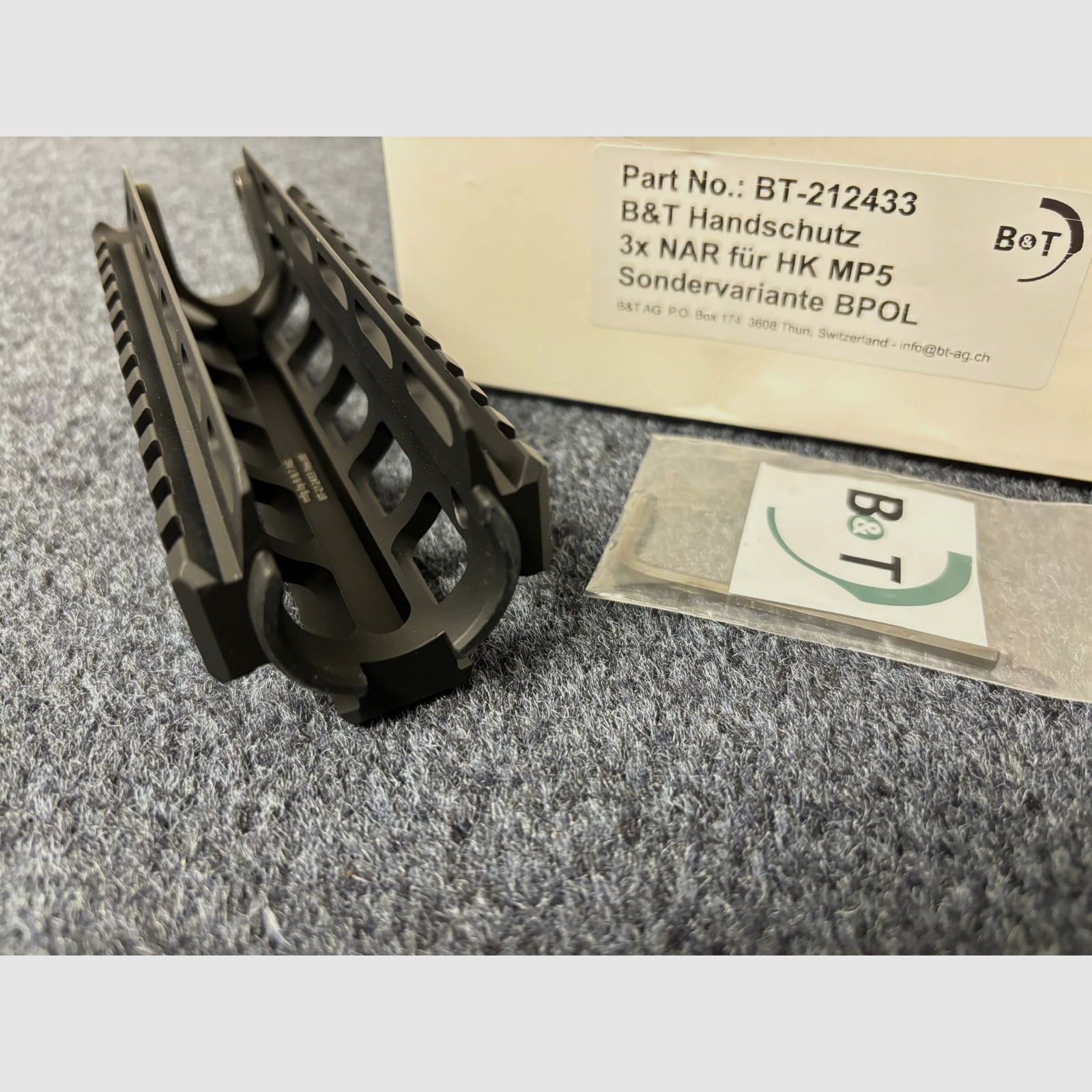 B&T Picatinny Quadrail Handguard per HK MP5 SP5 - NUOVO - SAR M41/05 MKE T94 Heckler & Koch