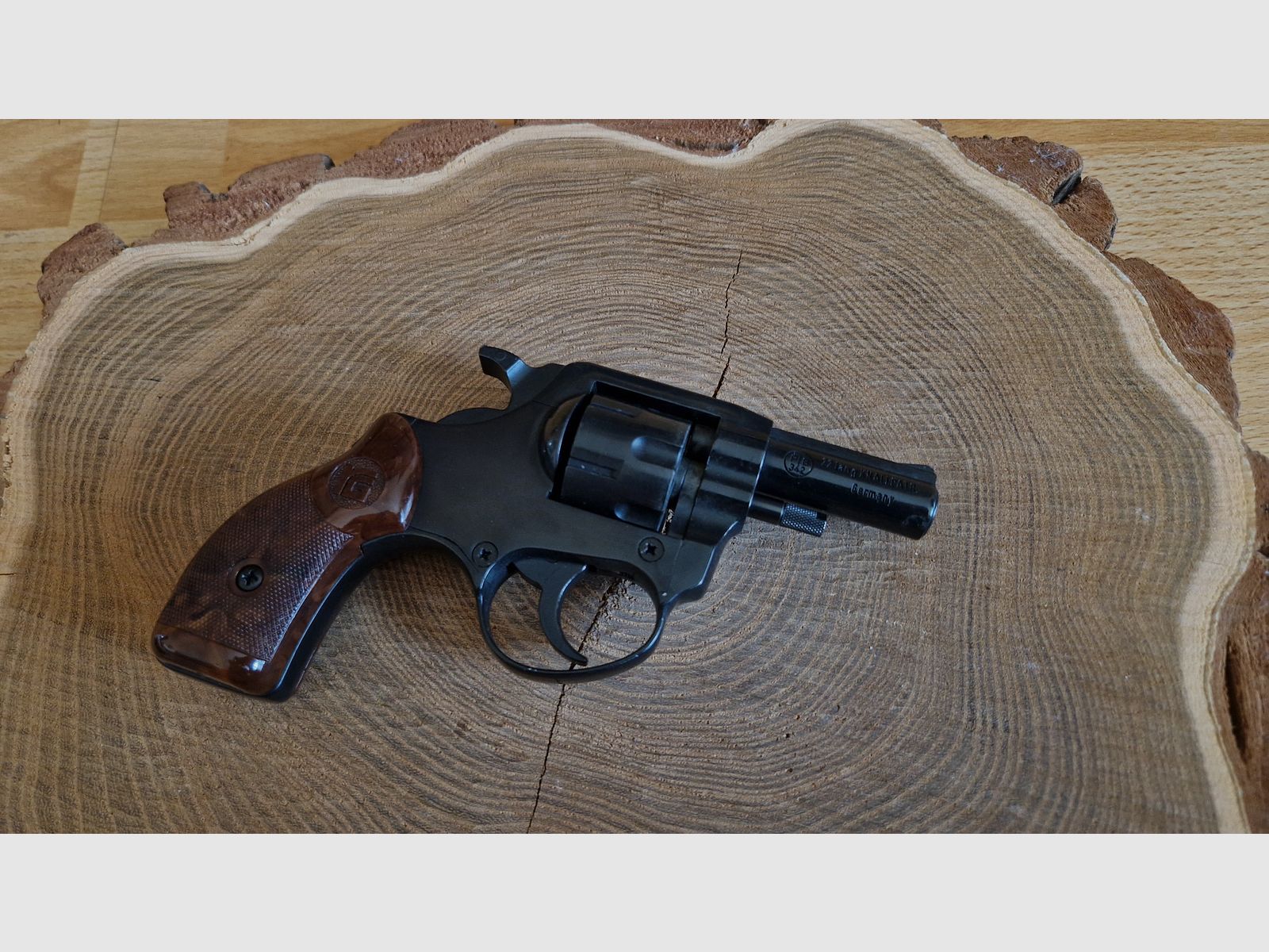 Röhm RG 77 Revolver Kaliber .22 lang in OVP Schreckschuss 