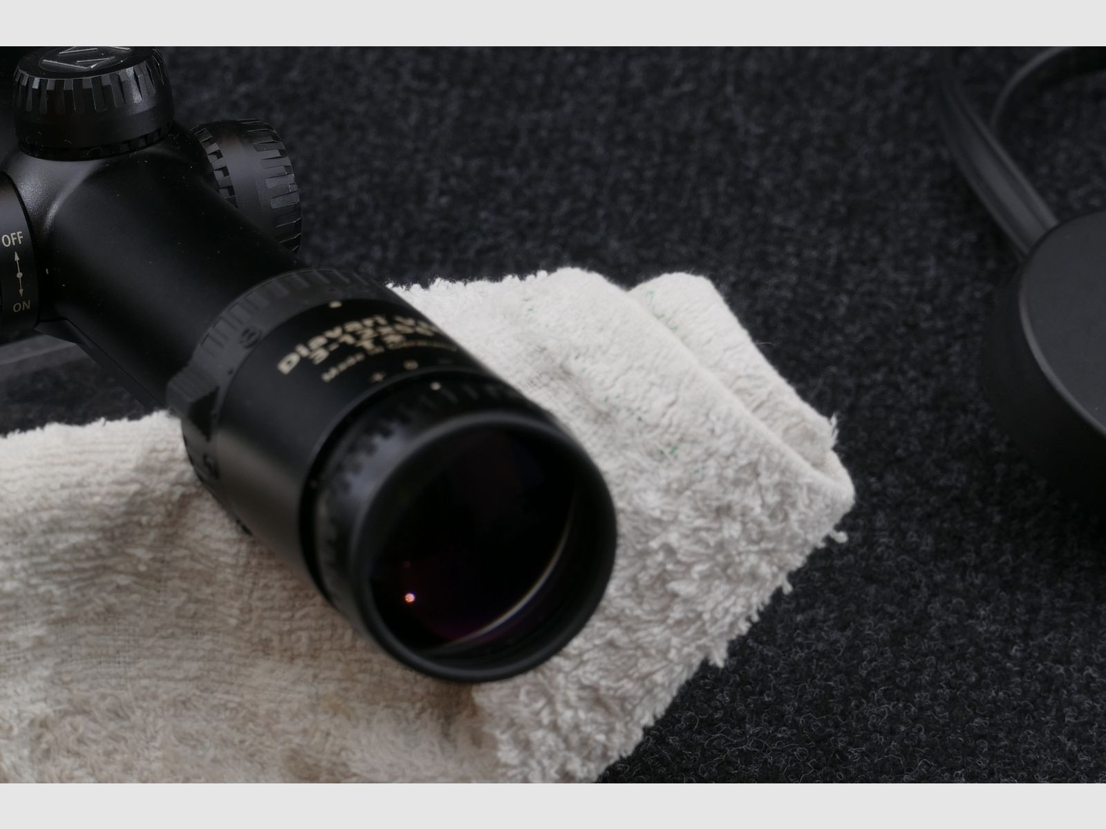ZEISS Diavari VM 3–12x56 T* – illuminated reticle 44 / night reticle – ZEISS internal rail