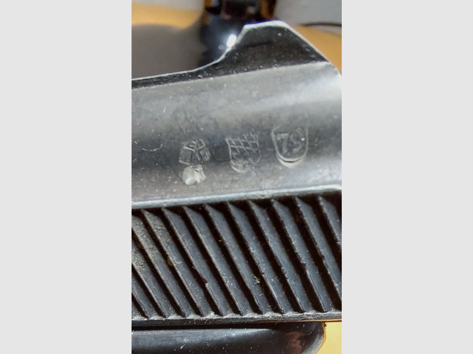HS  Mod. 5A  8mm Taschenpistole 6 Schuss Magazin  PTB 100  Beschuss: 1979 mit Pyrobecher