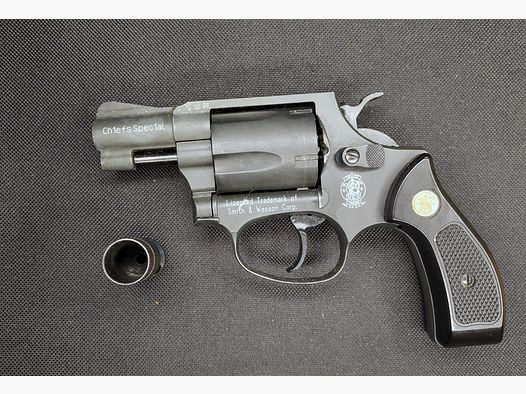 Smith & Wesson Chiefs Special rewolwer alarmowy kal. 9mm R.K. oksydowany (PTB 794)
