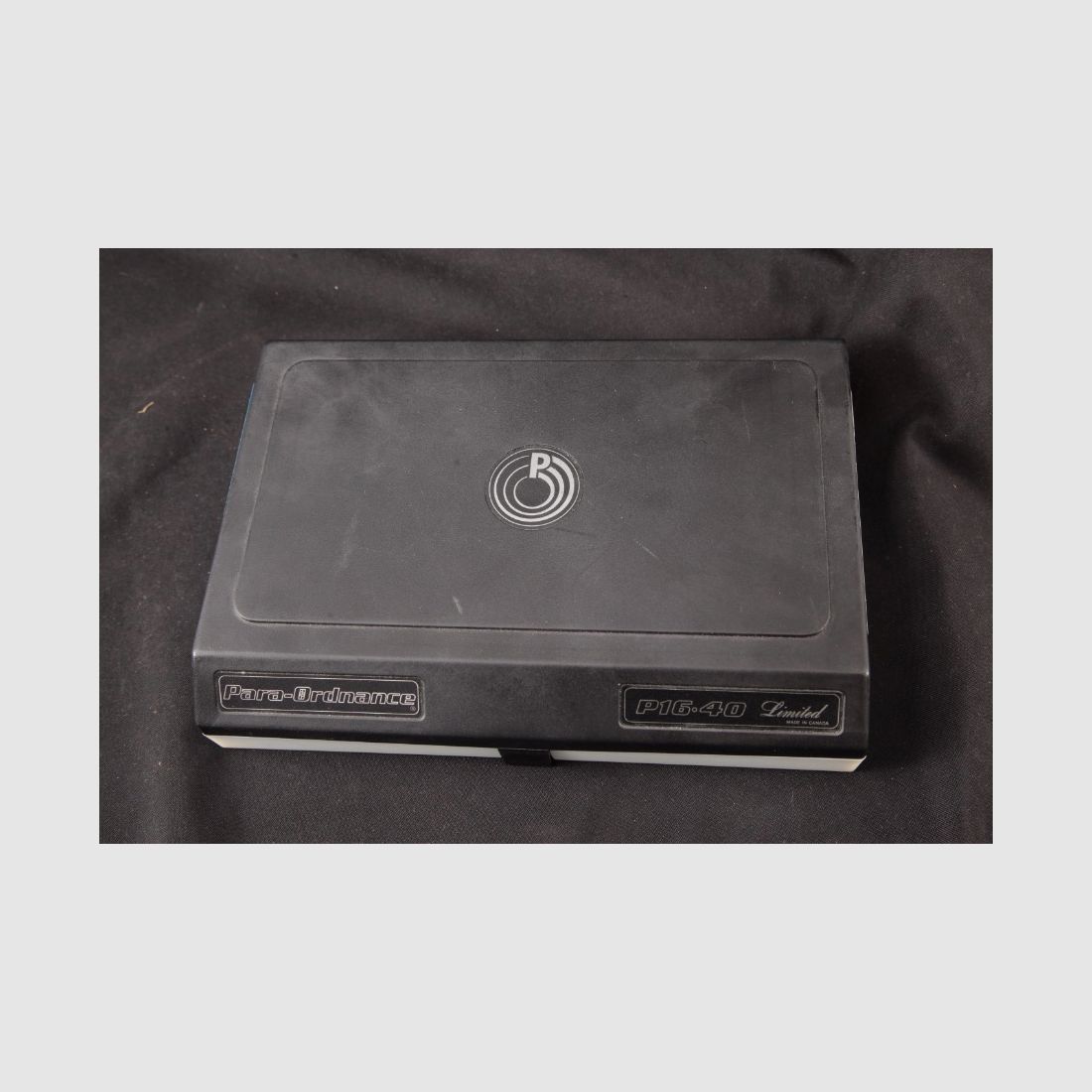 Para Ordnance, Modelo P16-40 Limitado de Canadá, Acero Inoxidable 5" Semiautomático de Doble Capacidad (1911) Pistola y Estuche .40 S&W