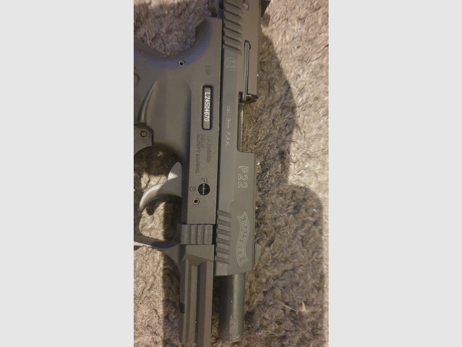 Walther P 22  