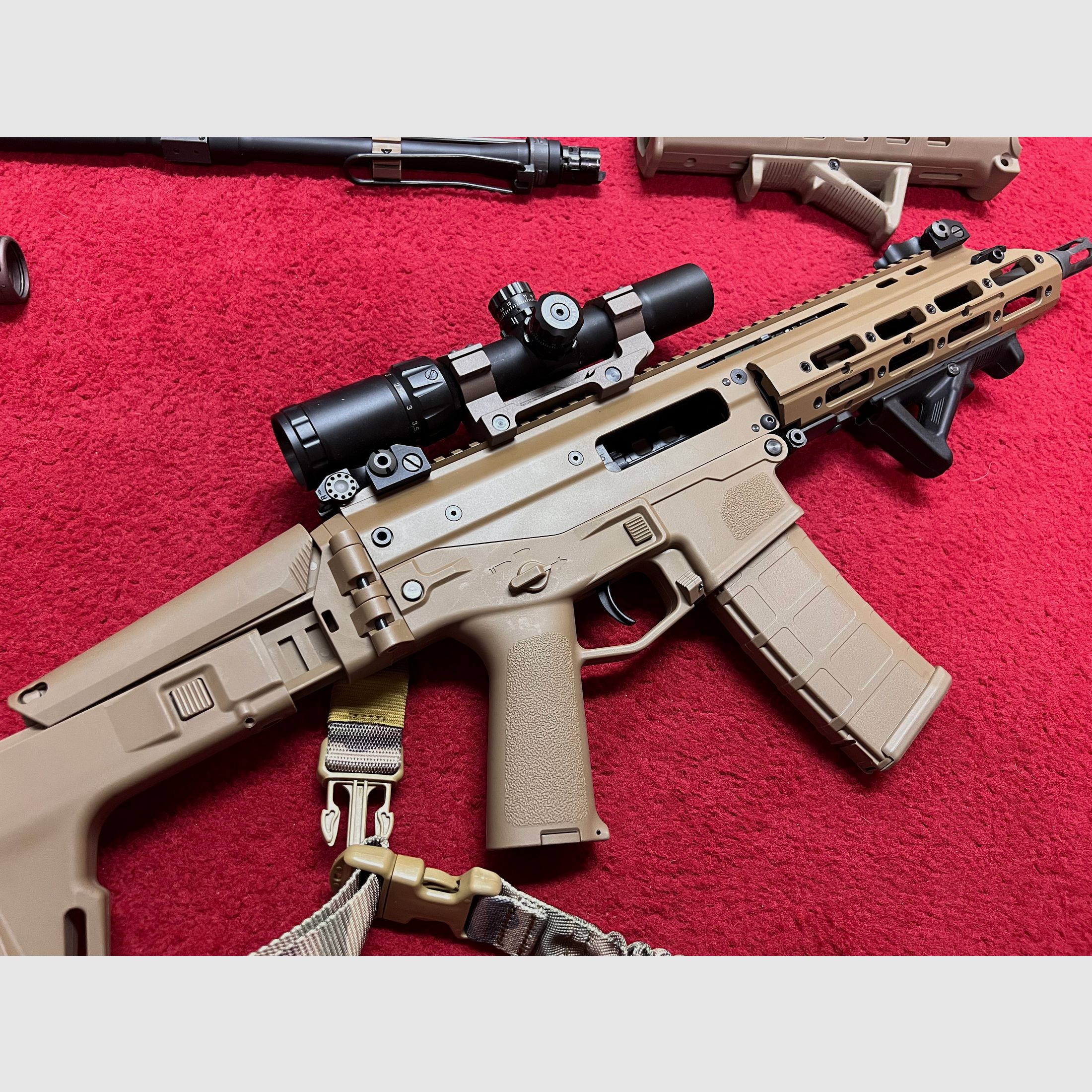 Wei-ETech MSK Masada Open Bolt GBB 6mm BB in Tan with accessories and interchangeable system