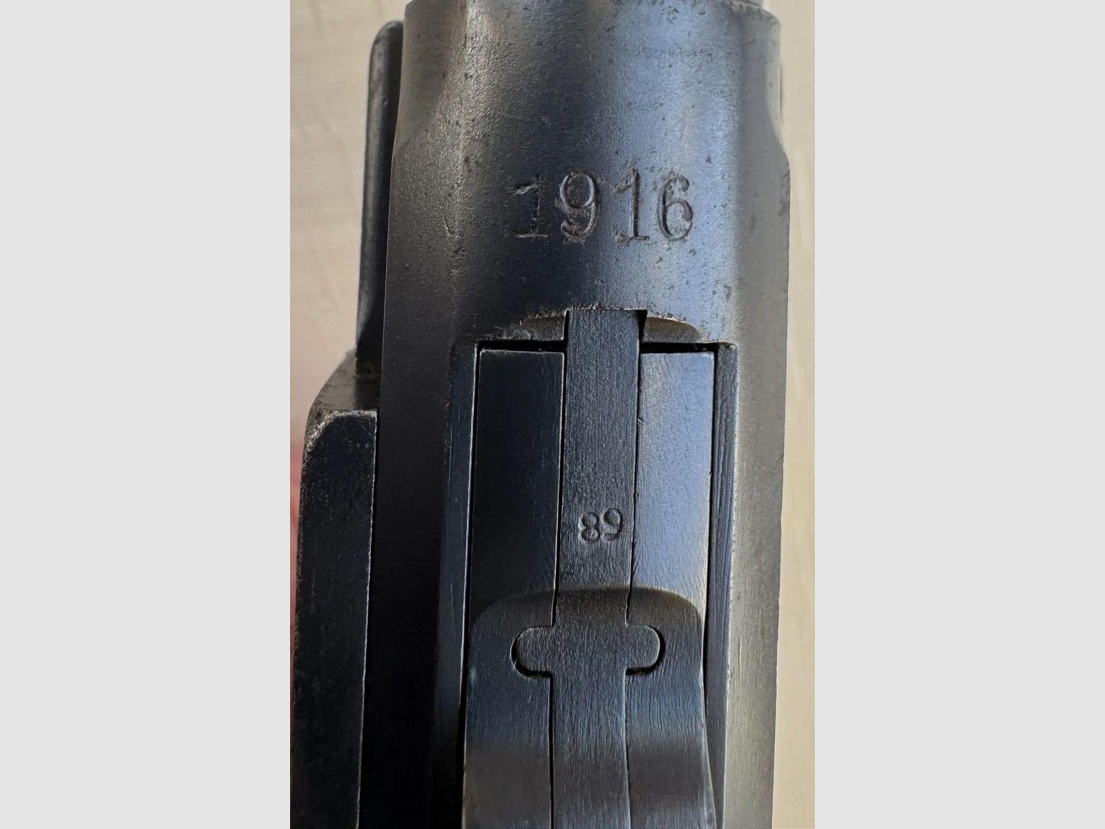 Luger P.08 (DWM 1916) matching complete set: pistol, magazine and leather holster