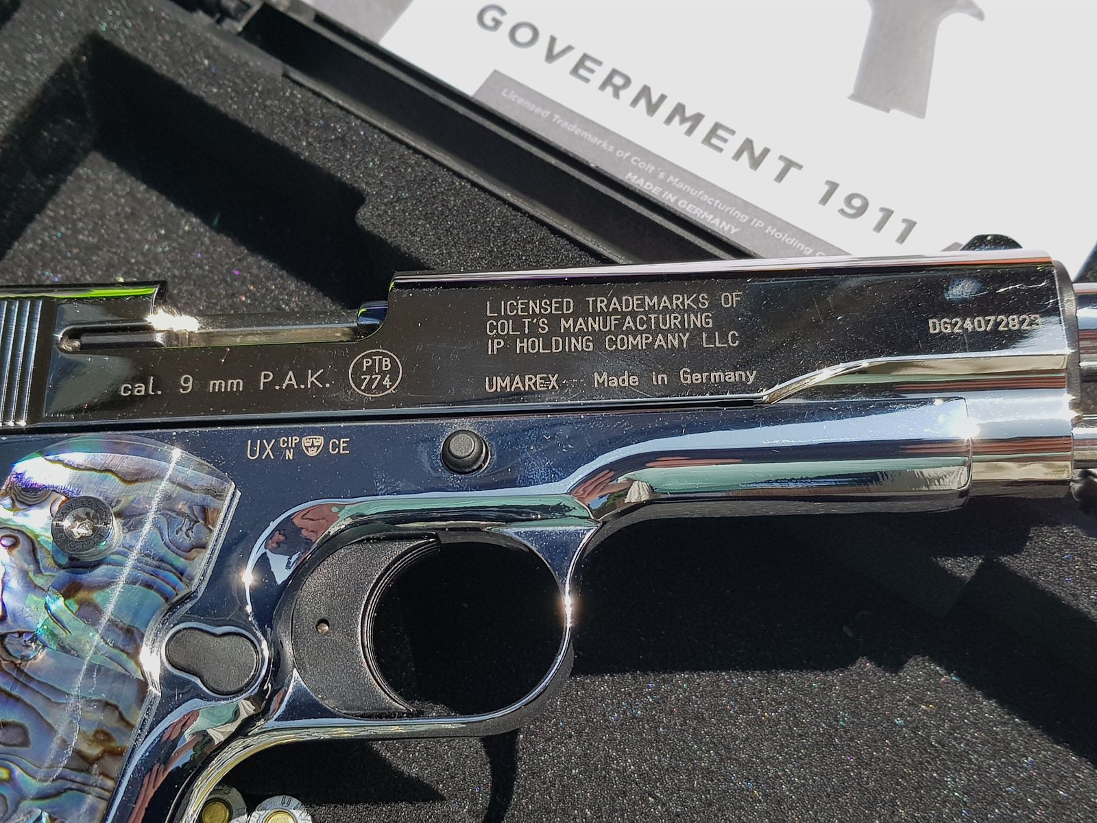 Colt 1911 Chrom, neu, unbeschossen, lange Federführung, Sammlerstück.