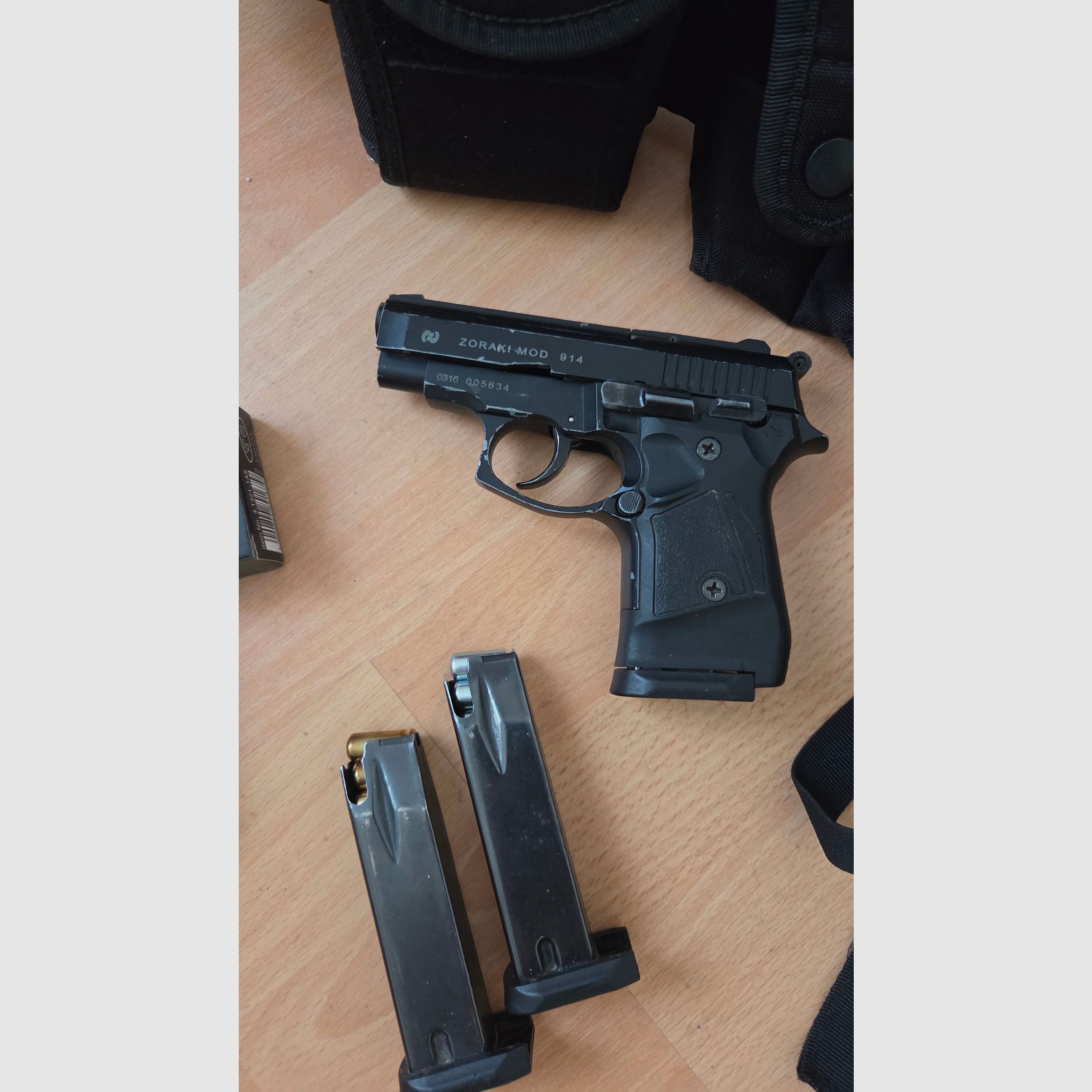 Zoraki 914 Schreckschusspistole 9mm P.A.K. – Compleetset met veel accessoires