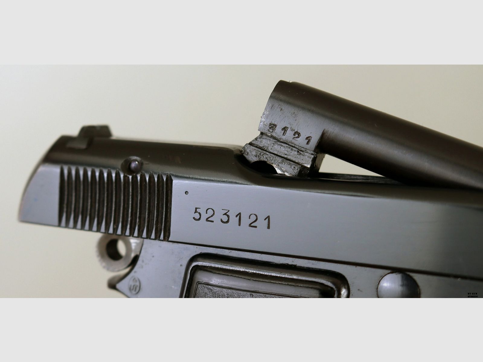 Pistole Beretta Mod. 1935 Jahr 1944 Kal. 7,65 mm Matr. 523121, Bild 9 von 14