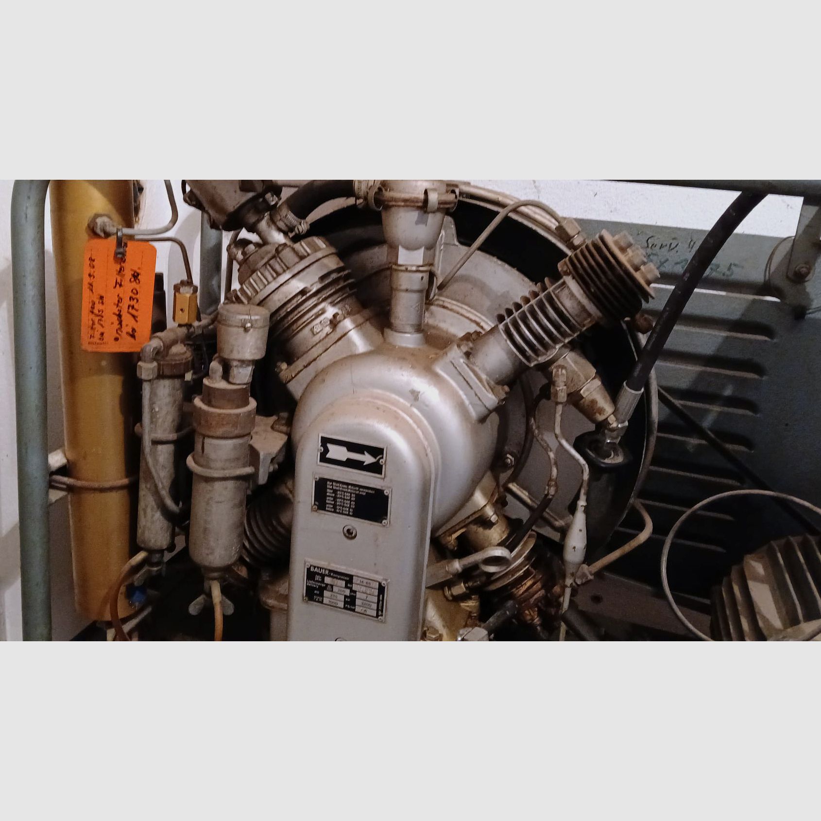 Bauer breathing air compressor, 225 bar, 200 l/min.