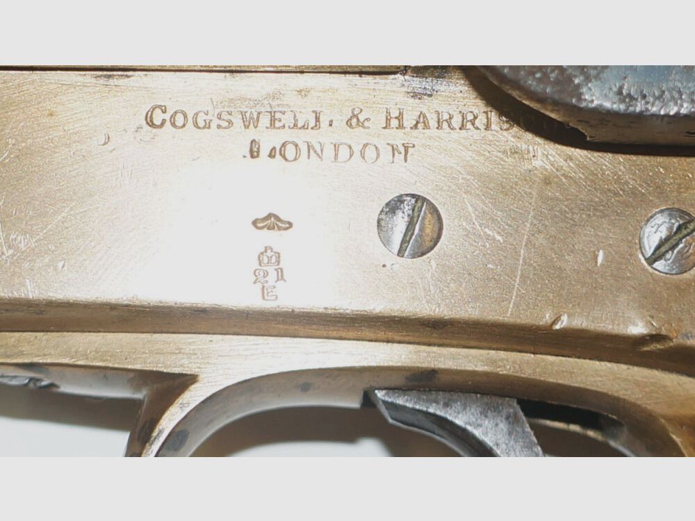 Pistolet de signalisation Cogswell & Harrison, Cogswell & Harrison, canon et boîtier en laiton, petit défaut (rupture de ressort)