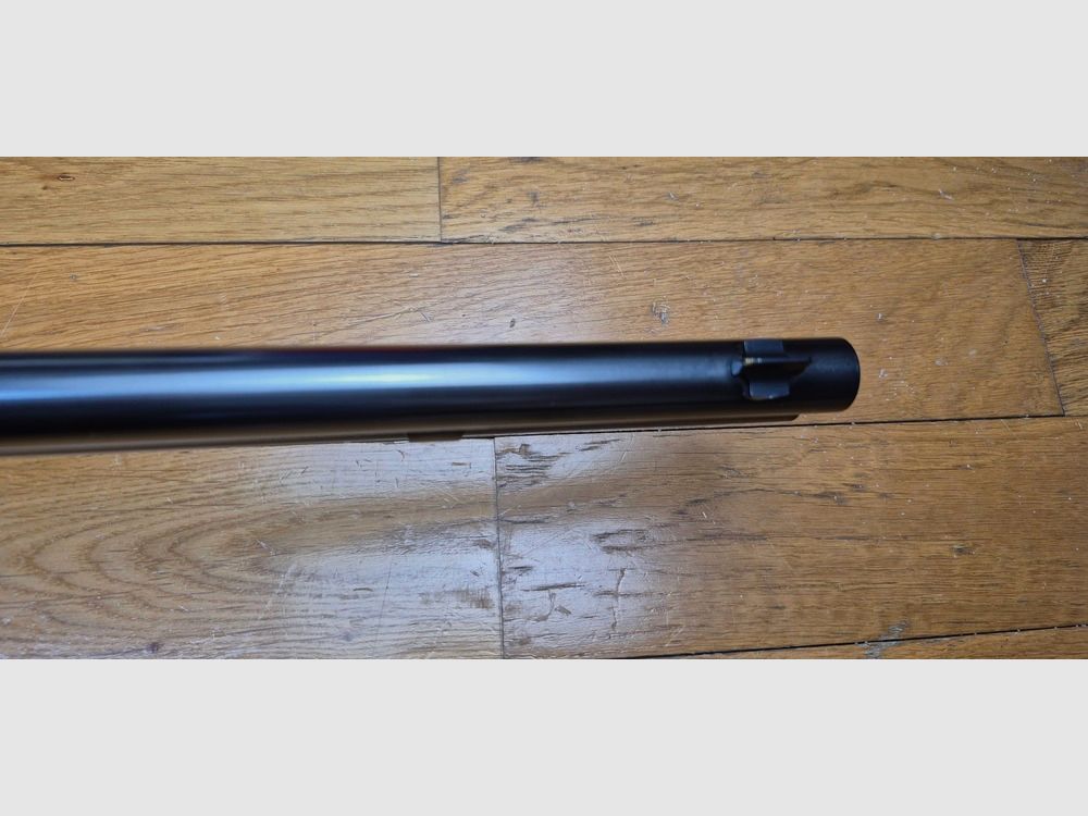 Wspaniała i rzadka karabina Winchester model 1866 – „Yellow Boy” w rzadko spotykanej produkcji Miroku z Japonii – Rzadkie kal. .38 SP/38 specjalne – Obudowa z brązu/mosiądzu jak oryginały – 10 nabojów – Mechanika i drewno w stanie nowym lub prawie nowym – Wyjątkowa nowoczesna broń i rzadki egzemplarz – TBE+++, zdjęcie 21 z 51