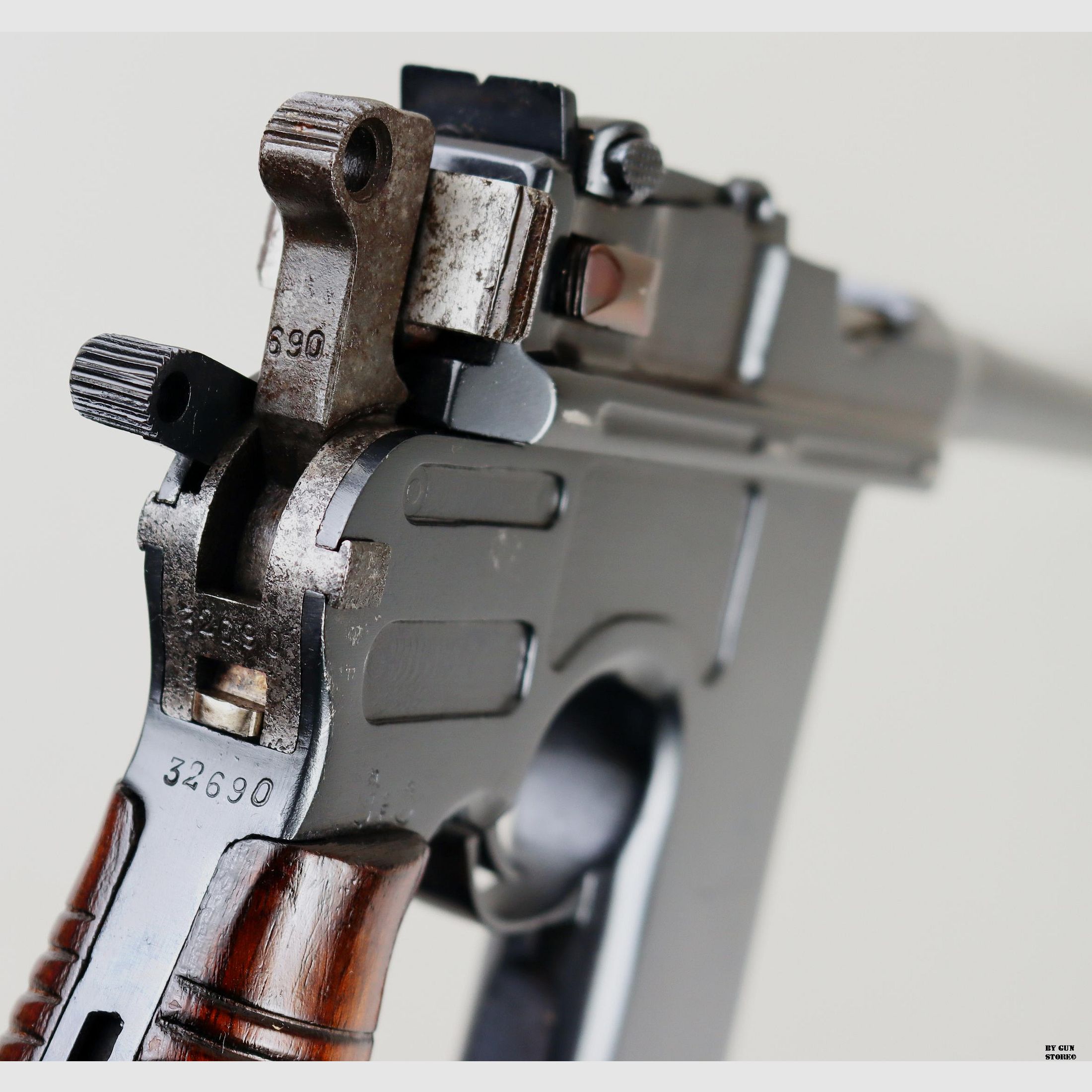 Pistolet Astra mod. MM31 Super Bleu cal. 7,63 Mauser n° de série 32690, image 8 sur 16