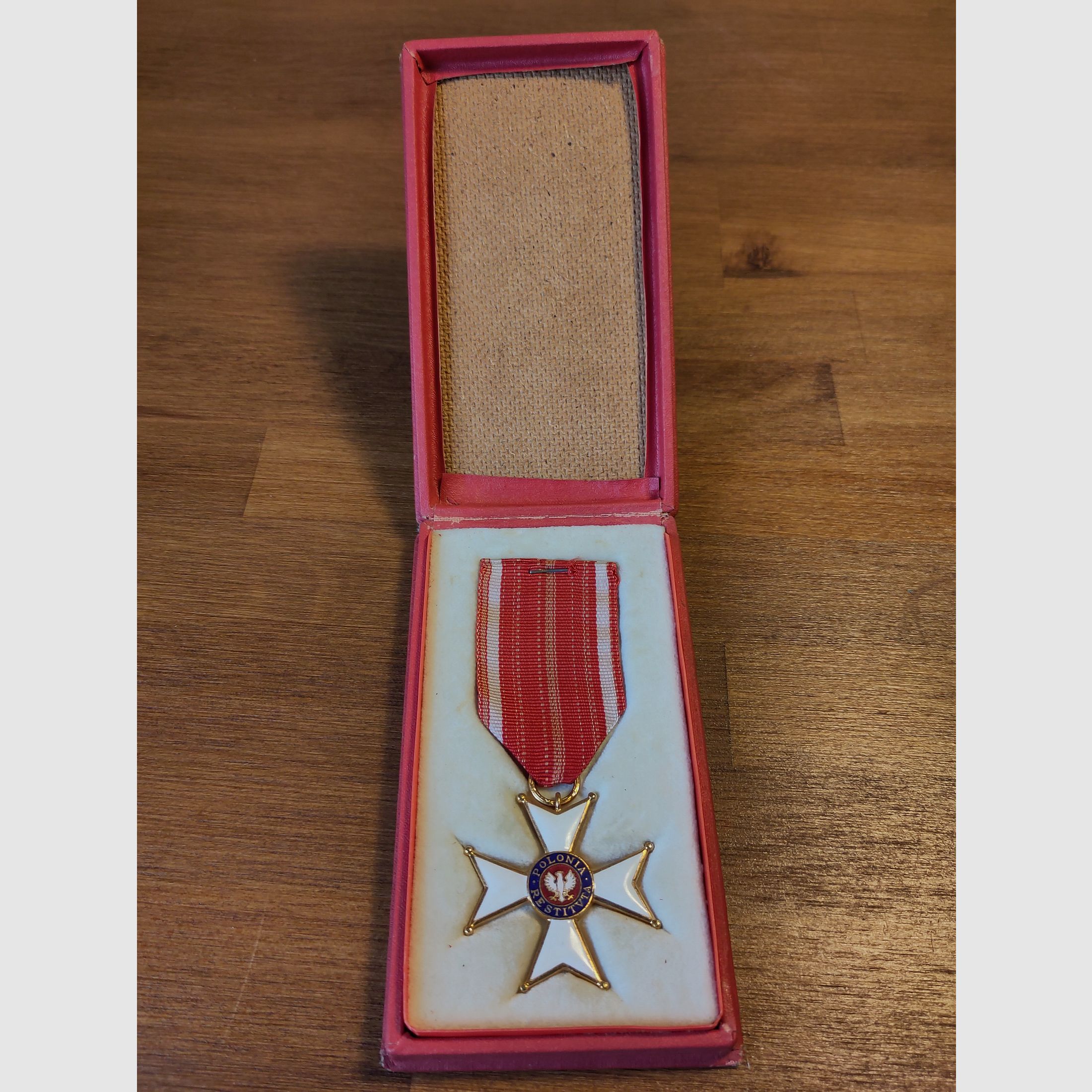 Cruz de Caballero Polaca 1944 Polonia Restivta