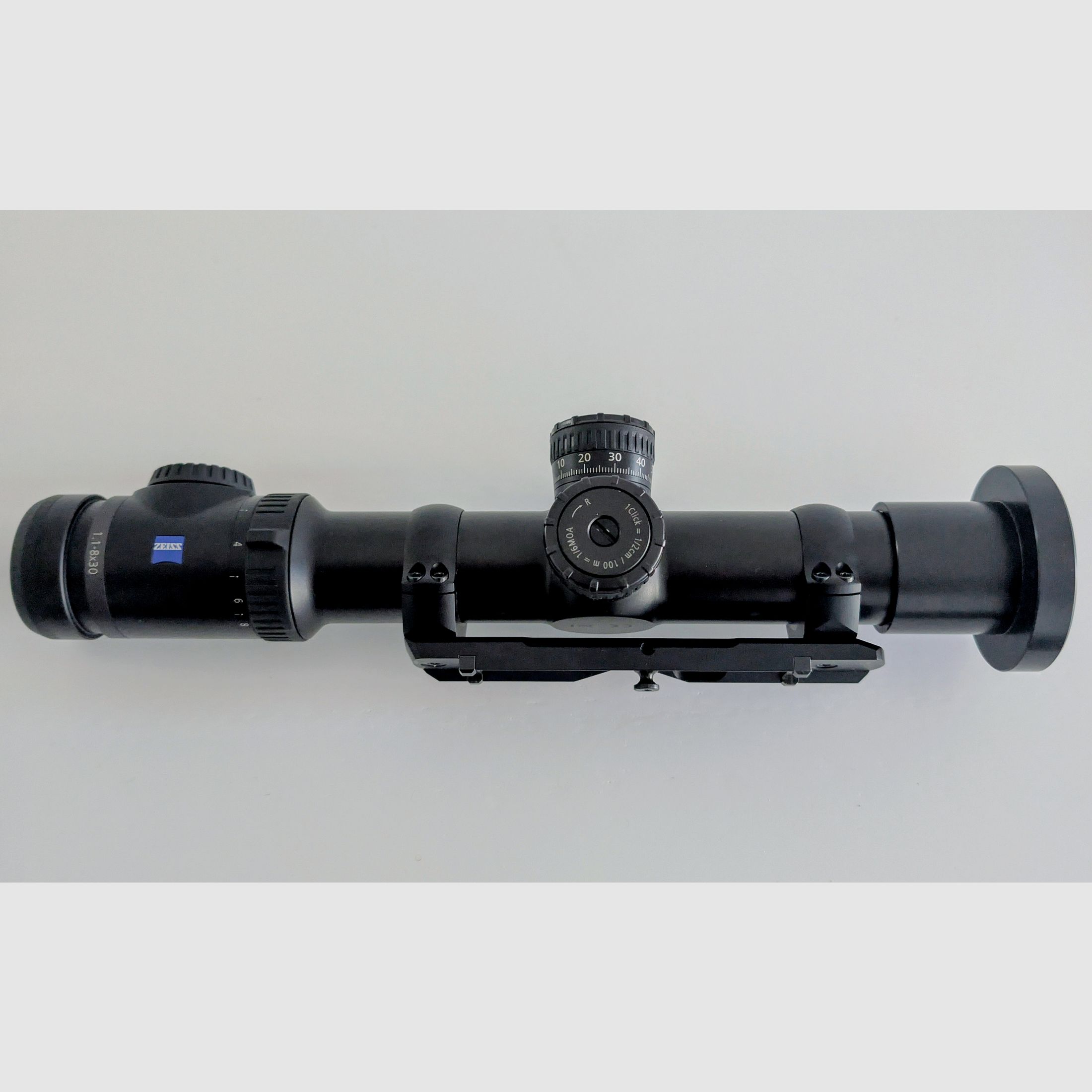 Zeiss V8 1,1-8x30 con ASV