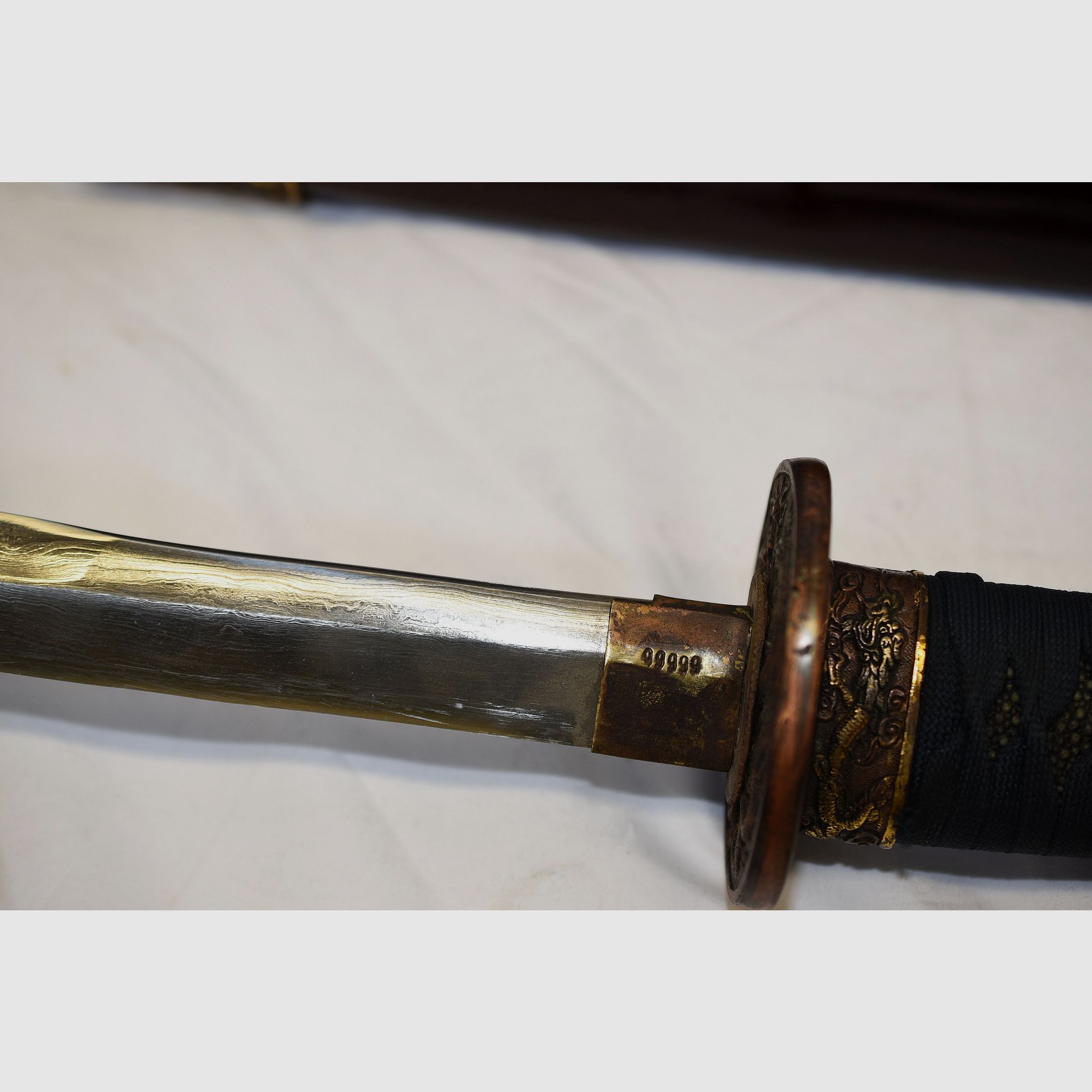 épée japonaise, katana, nagamaki, gravure 99999 sur la lame