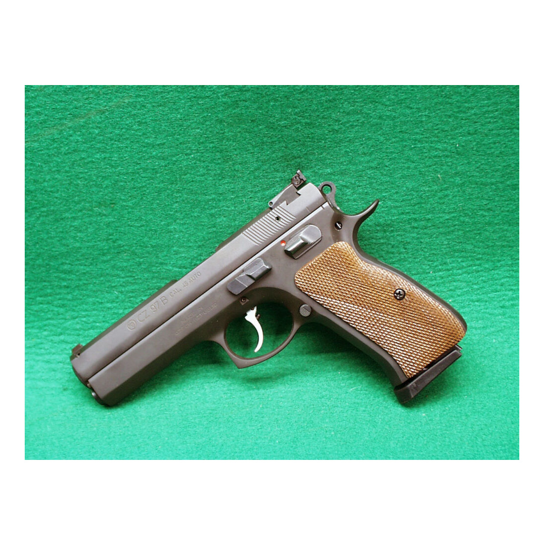 Pistole	 CZ 97 B Practical