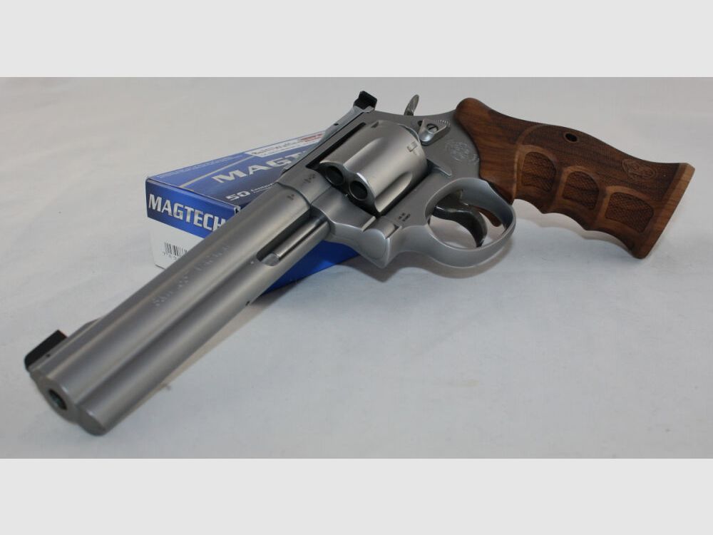 Smith & Wesson 686 Target Champion Revolver stainless matt S&W Mod.686