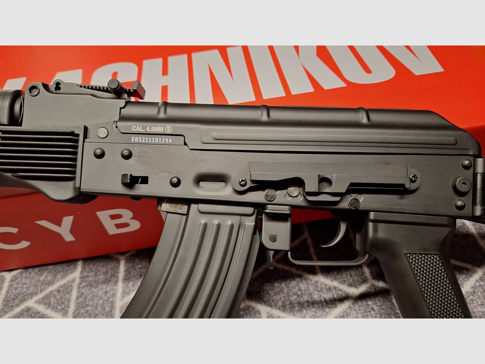Kalashnikov AK101 G.S.G. Carabine à air Co2 4,5 mm - NEUF !