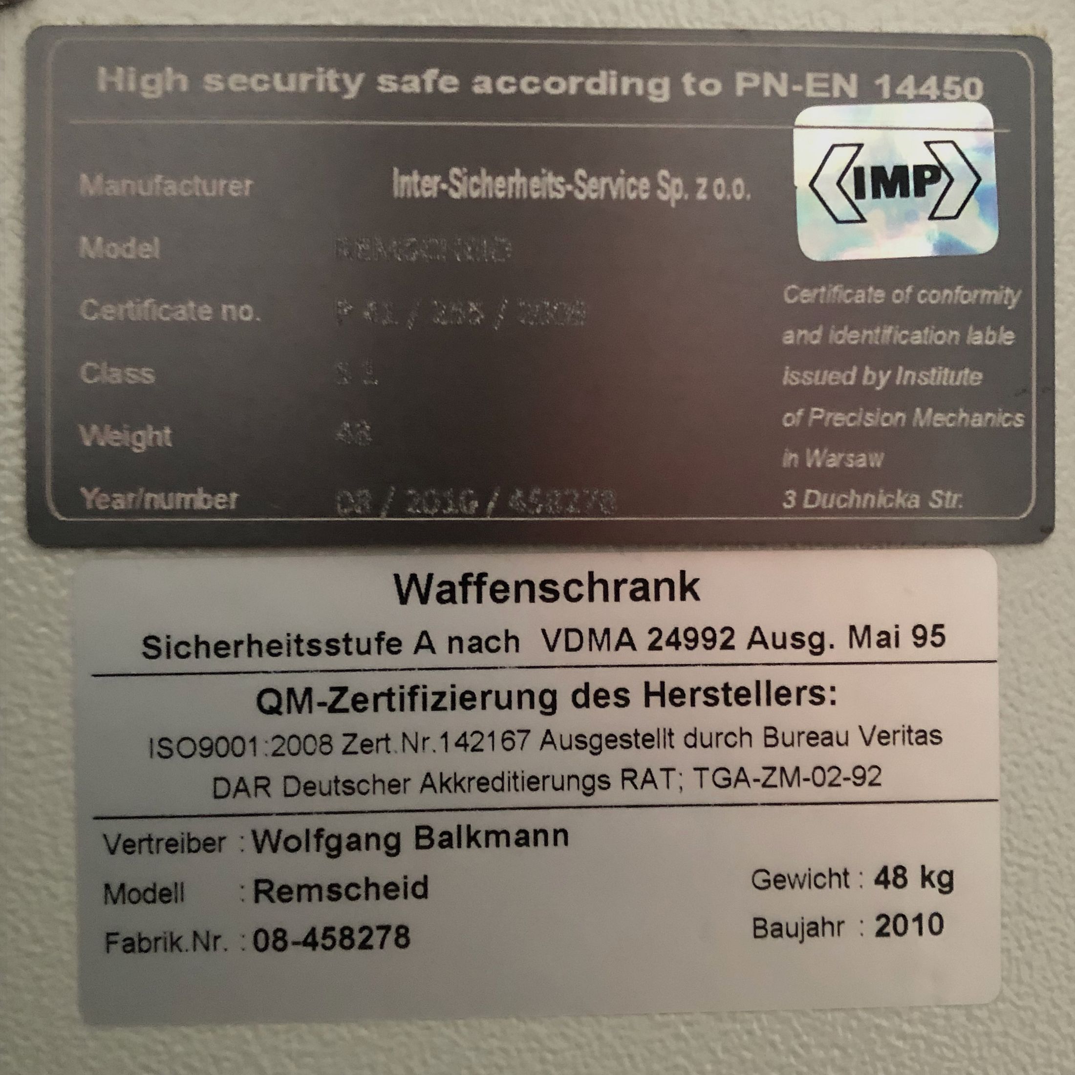 Armoire à armes pour jusqu'à trois armes longues