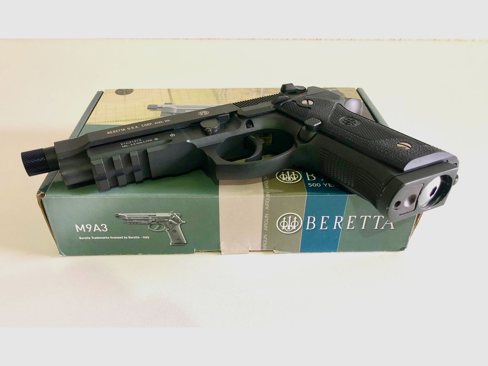 Beretta M9A3 Kaliber 4,5 mm CO2-Pistole  incl. 1.500 Stück Stahlkugeln