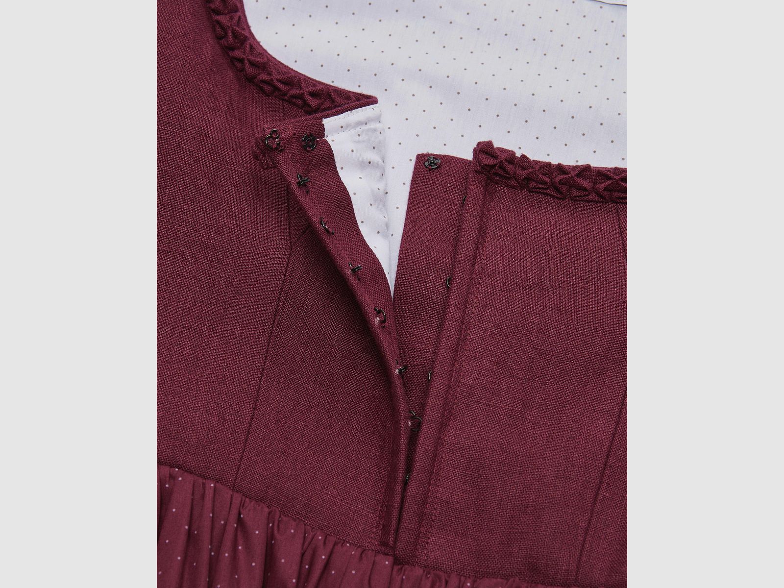 LODENFREY München 1842 Dirndl lang mit Schürze in Bordeaux, Bild 3 von 4
